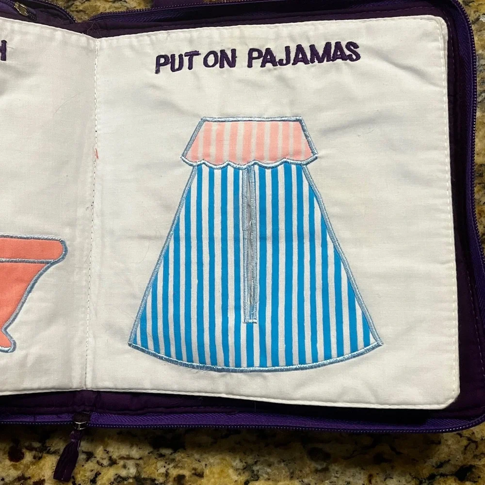 Vintage 1991 Pockets of Learning Lullaby and Goodnight Soft Activity Book Purple